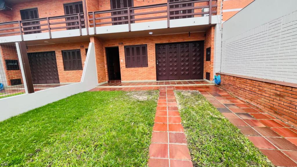 Sobrado 3 Quartos em Centro, Tramandai