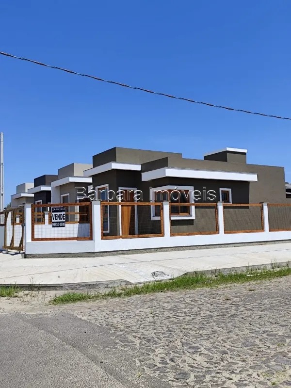 Casa 2 Quartos em Zona Nova, Tramandai