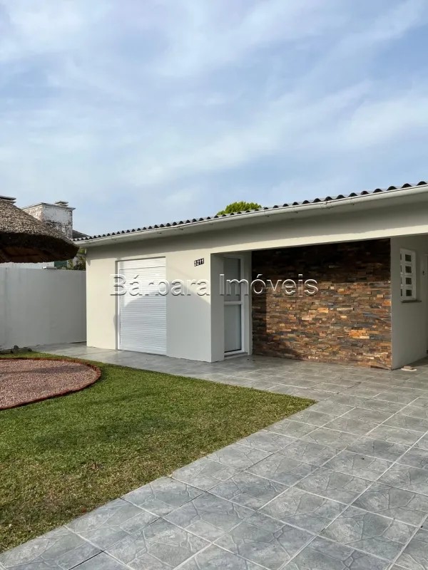 Casa 4 Quartos em Zona Nova, Tramandai