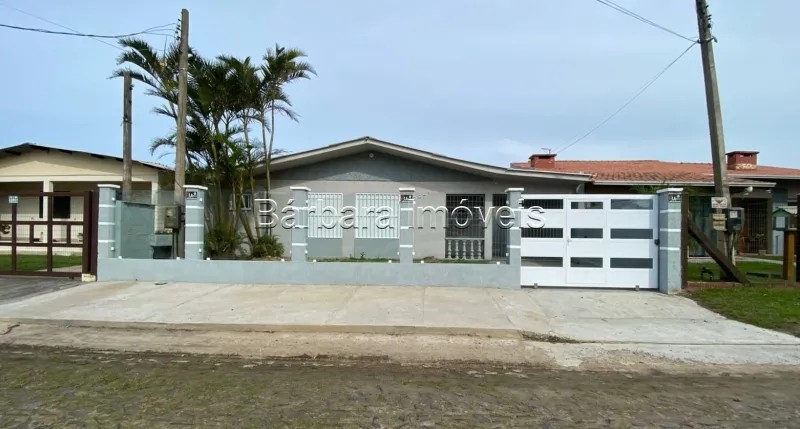 Prédio Comercial em Centro, Tramandai
